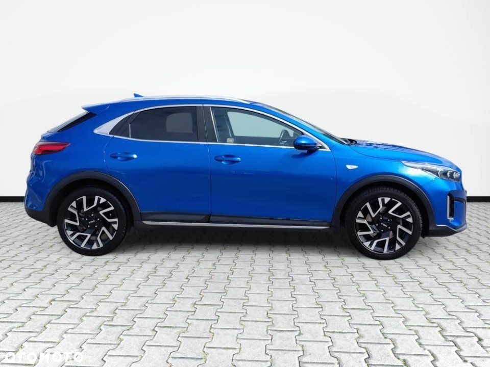 Kia XCeed - 4