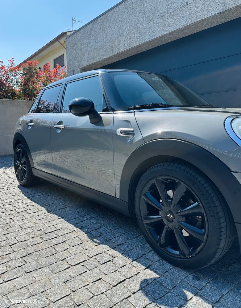 MINI 5 Portas Cooper D Auto - 5