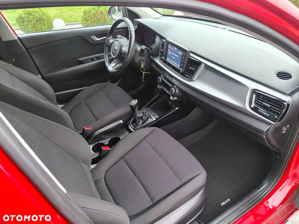 Kia Rio - 4