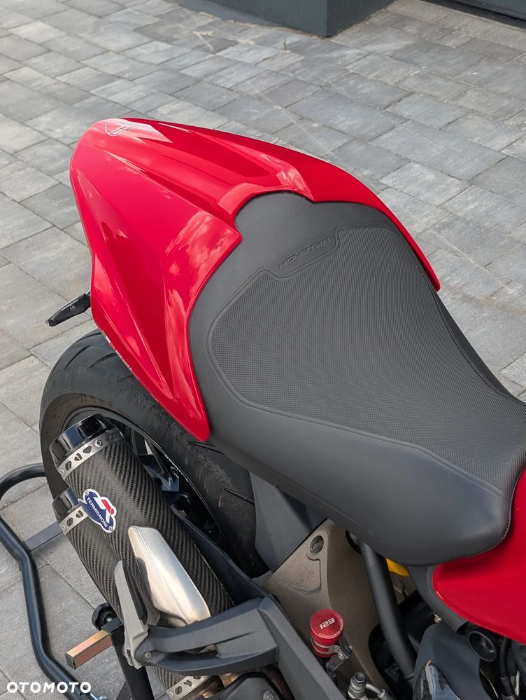 Ducati Monster - 11