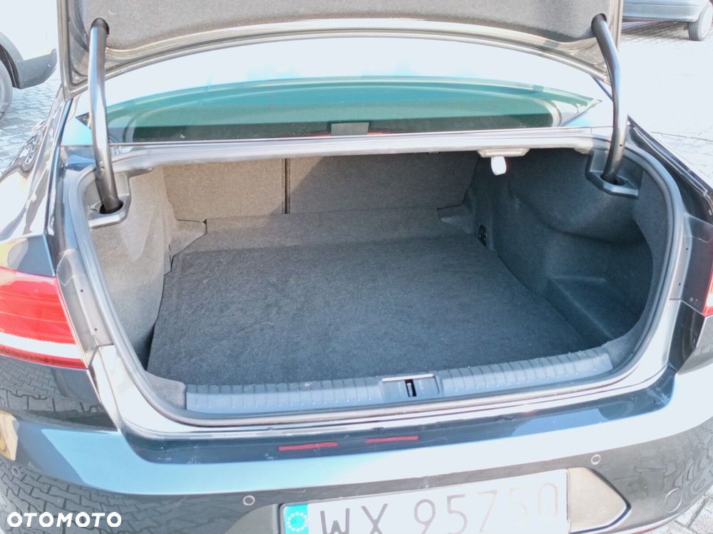 Volkswagen Passat 1.4 TSI BMT Trendline - 7