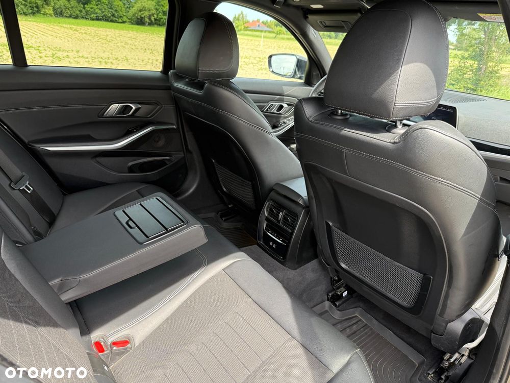 BMW Seria 3 - 20