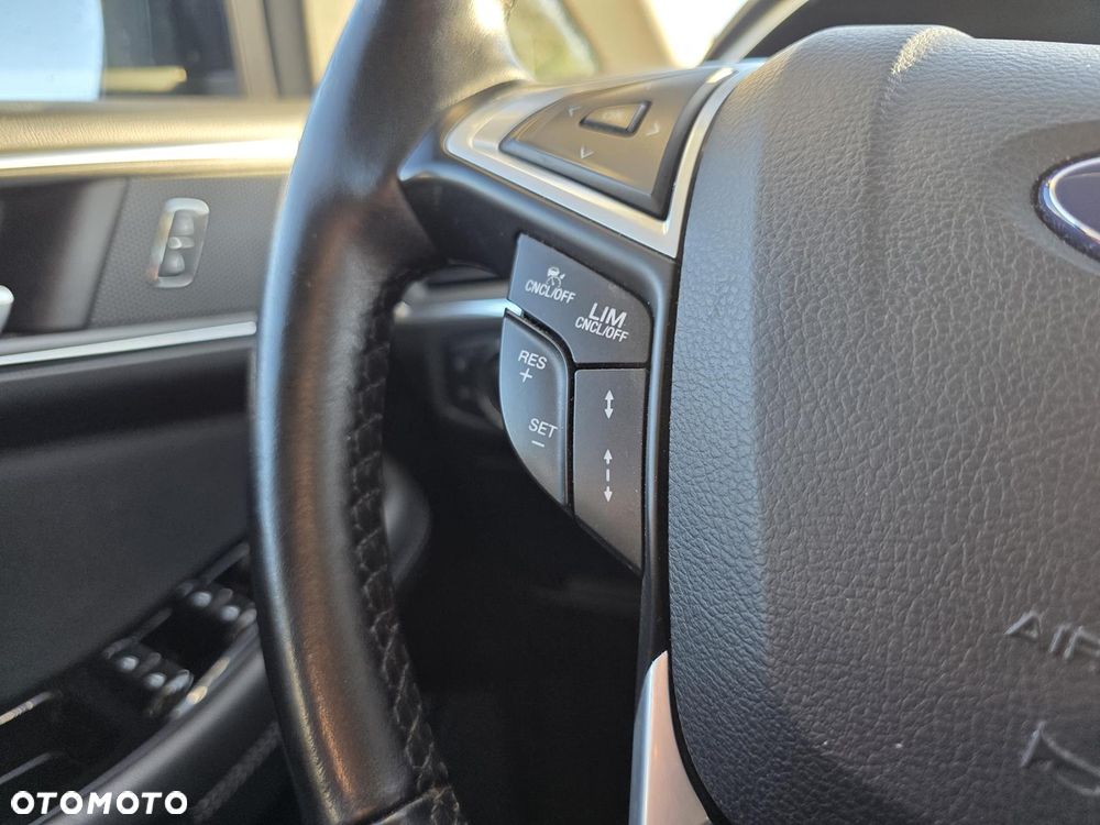 Ford S-Max 2.0 EcoBlue Titanium - 22