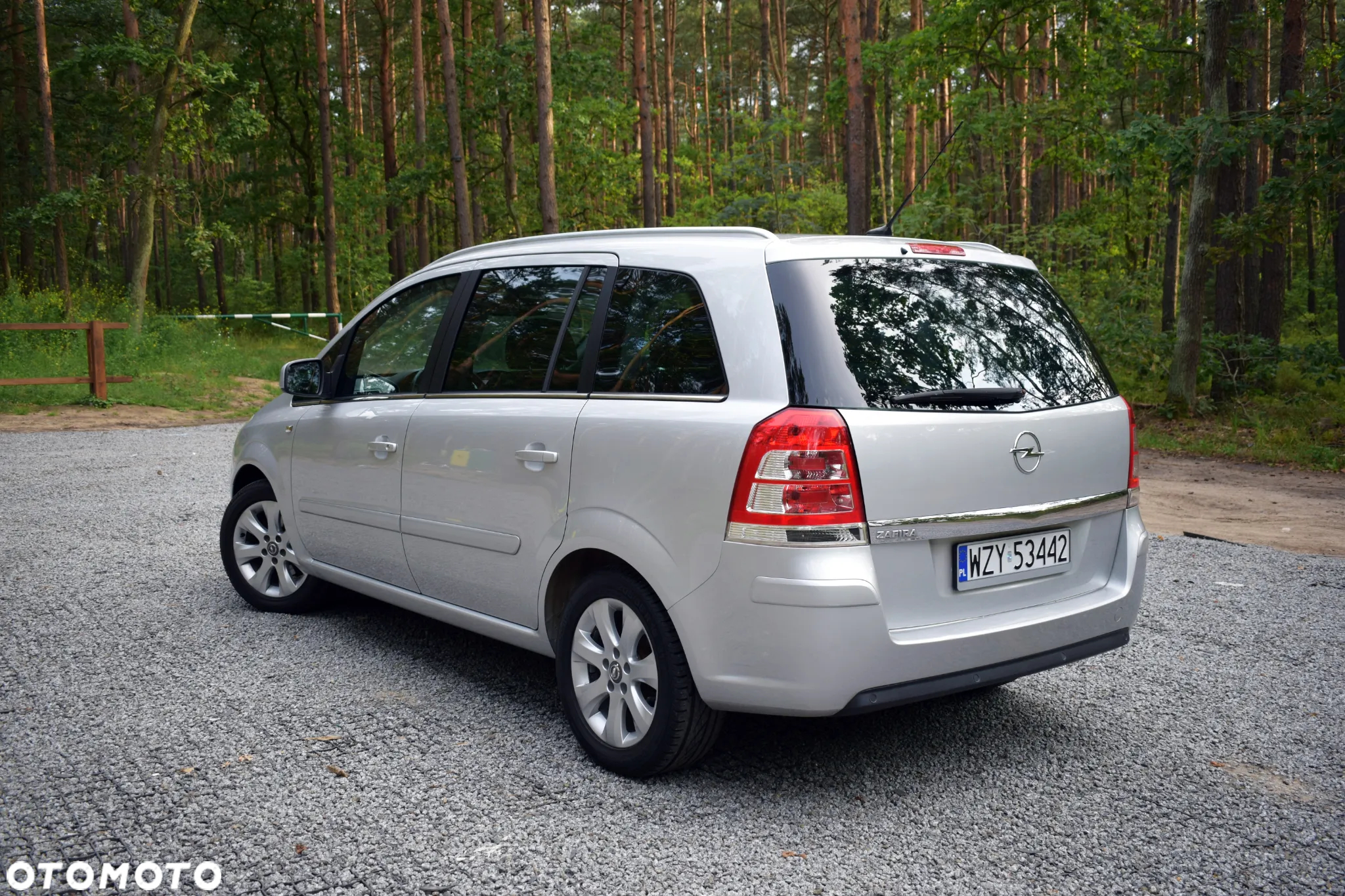 Opel Zafira 1.8 Cosmo - 8