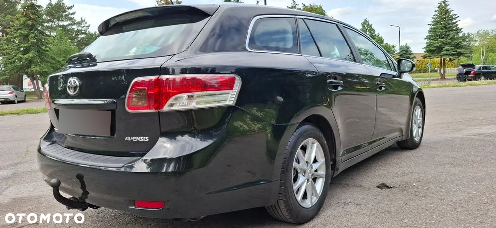 Toyota Avensis 1.8 Sol NAVI - 8