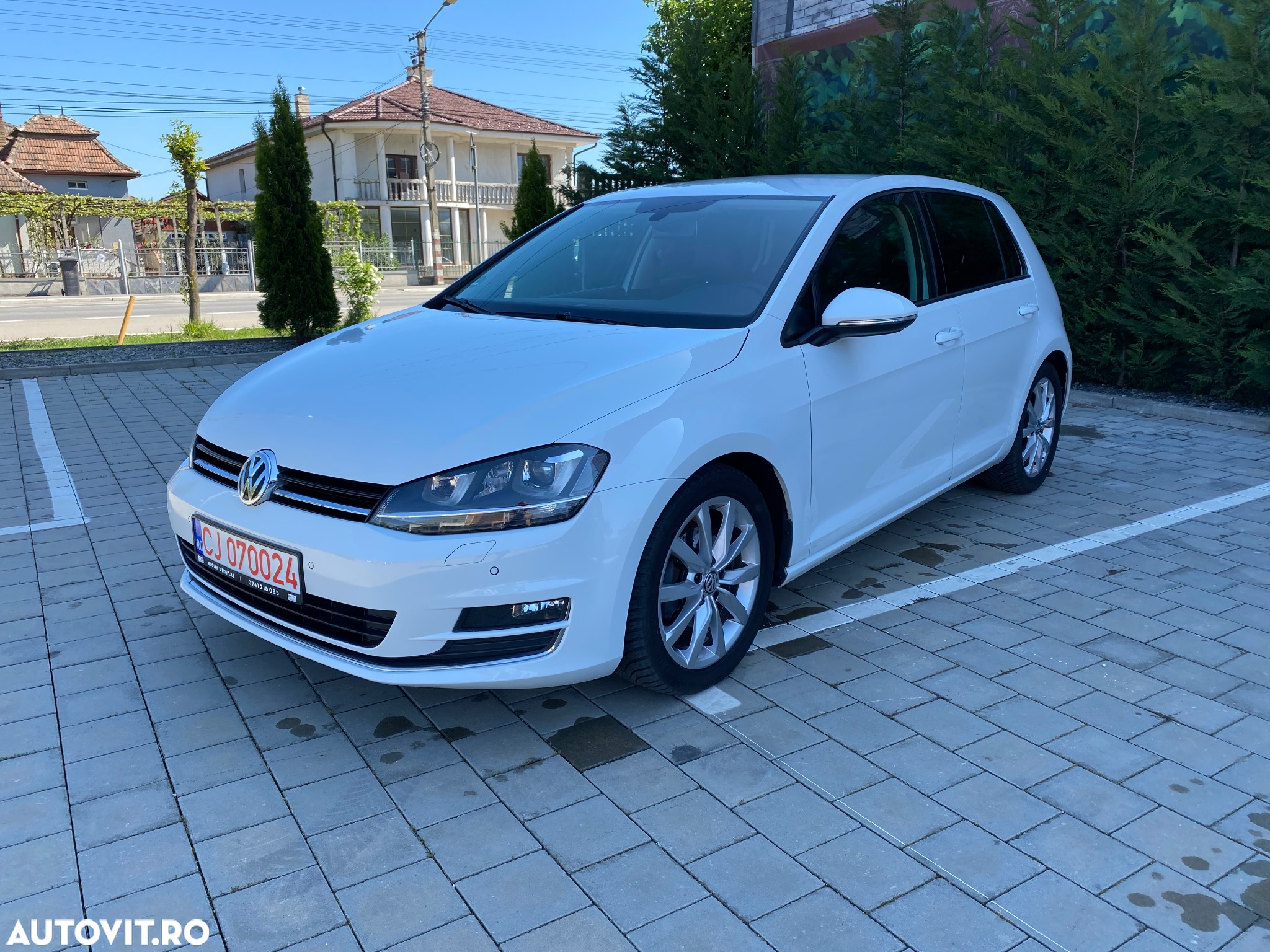 Volkswagen Golf 2.0 TDI Highline - 16