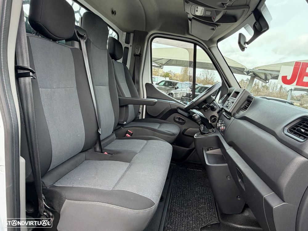 Renault Master 2.3 dCI L4 3.5T 3LUG Nacional - 12