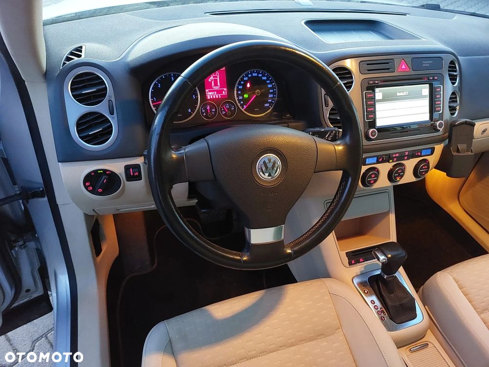 Volkswagen Tiguan 2.0 TDI DPF 4Motion DSG Track & Field - 9