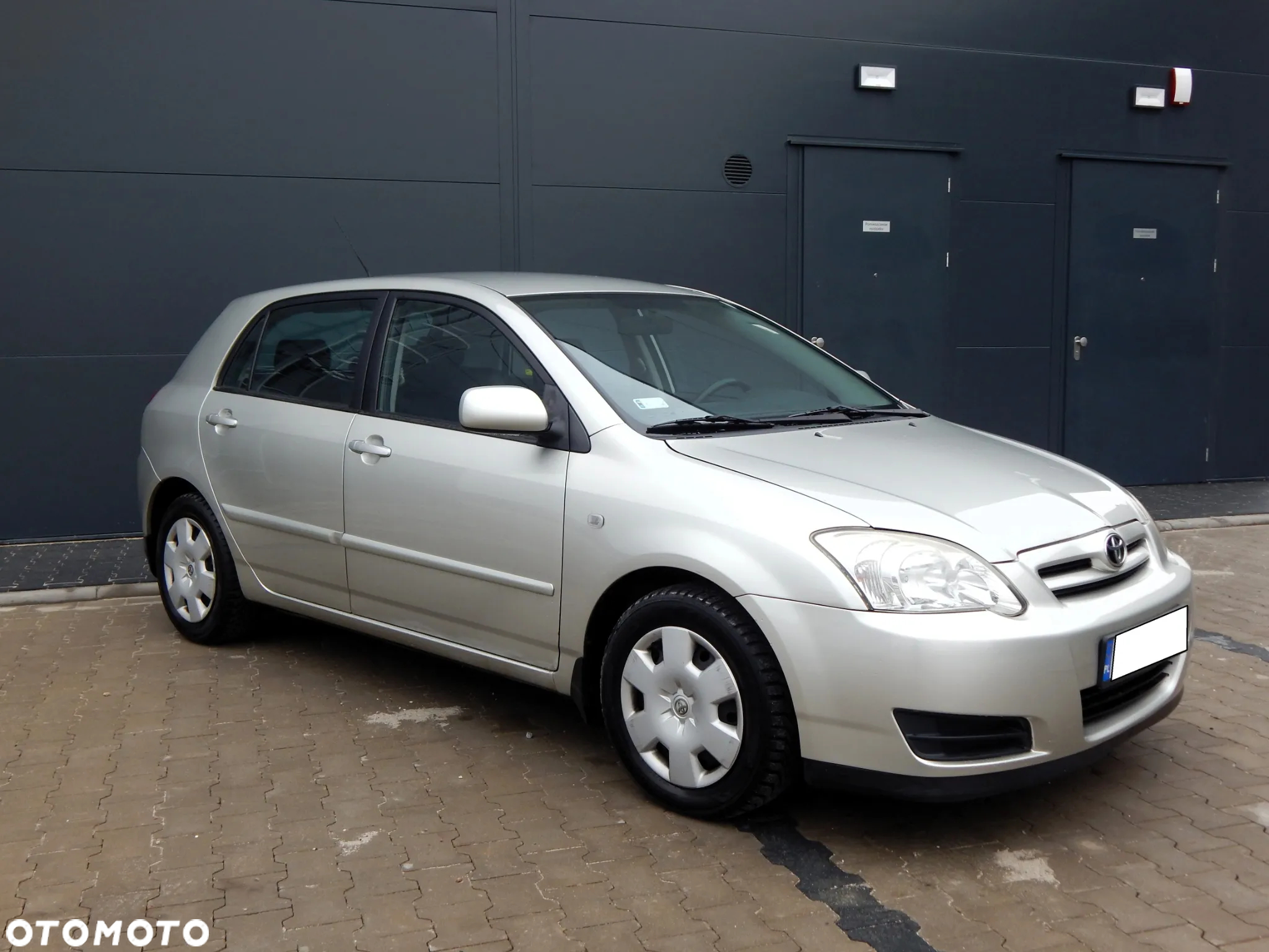 Toyota Corolla 1.8 CE - 10