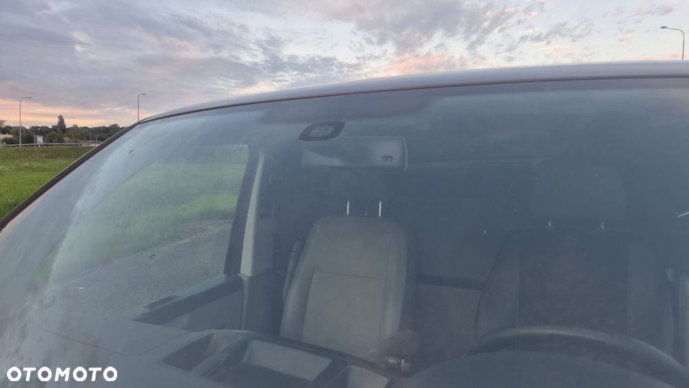 Volkswagen Transporter - 28