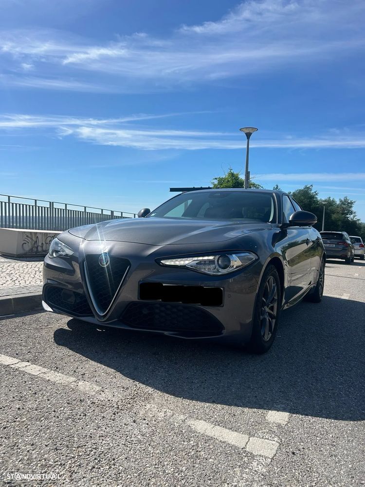 Alfa Romeo Giulia 2.2 D Super AT8 - 9