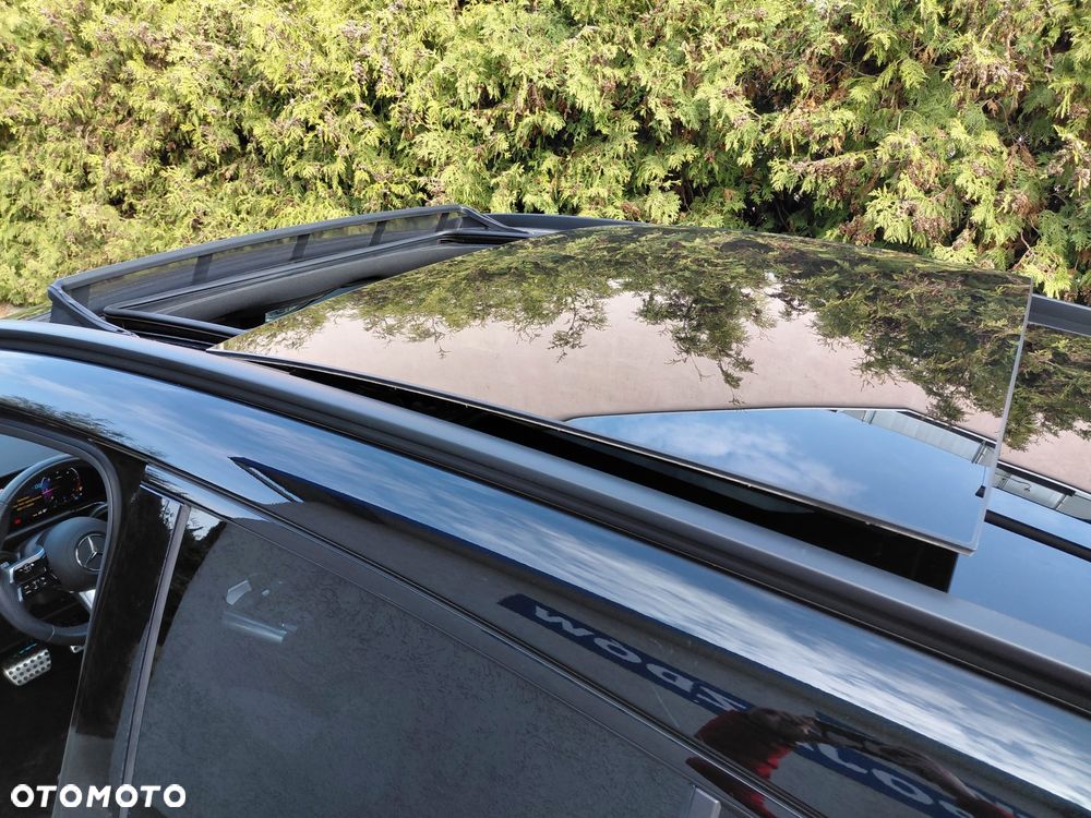 Mercedes-Benz GLA - 25