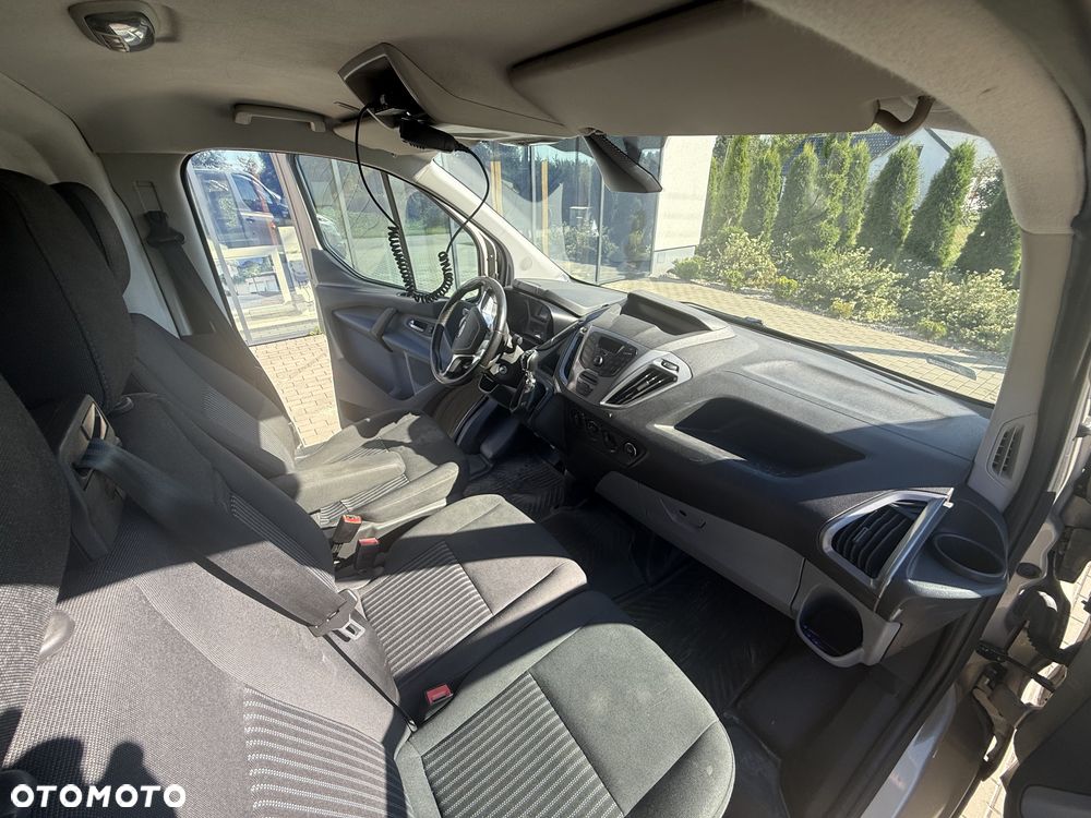 Ford Transit Custom - 10
