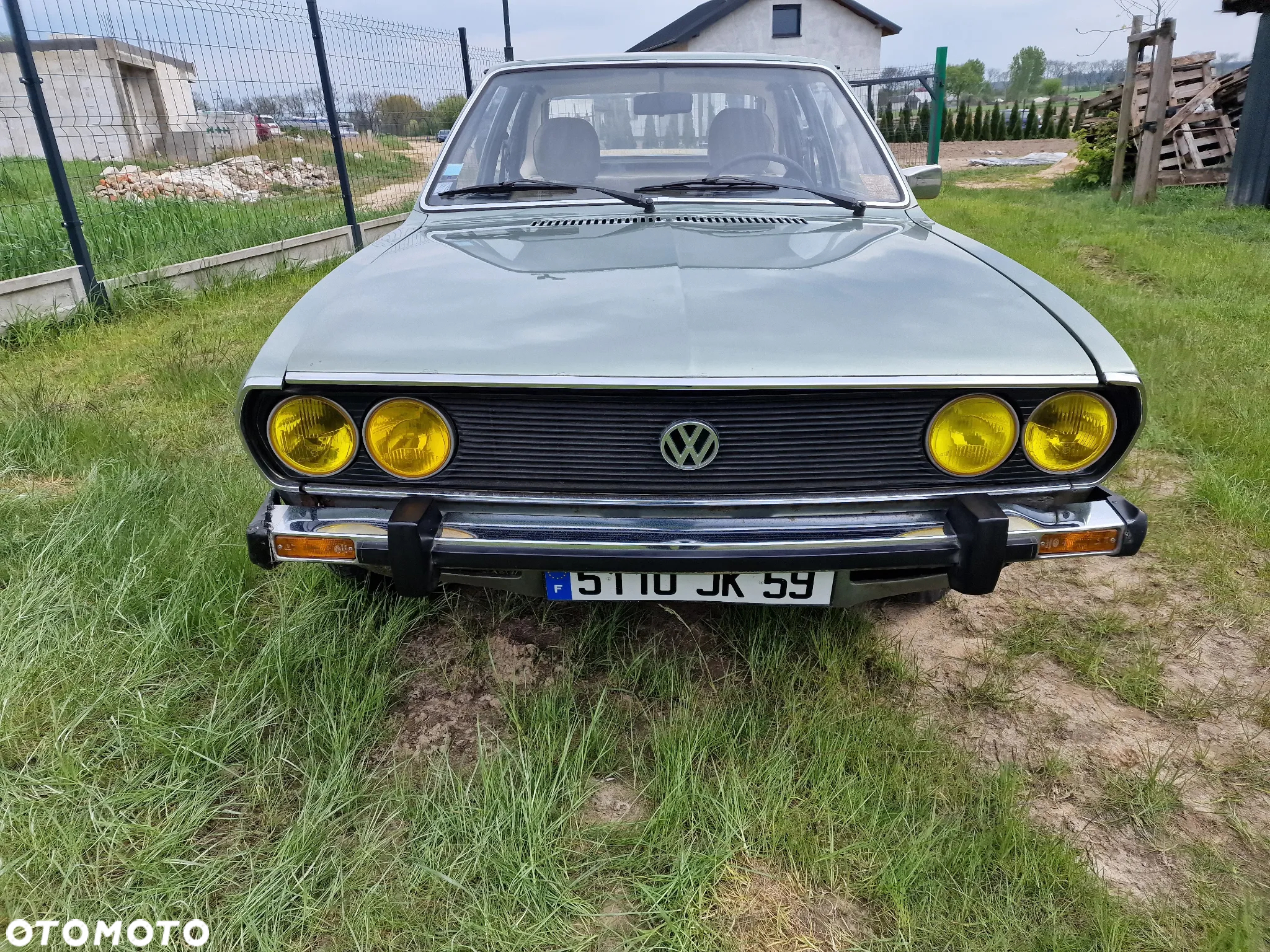 Volkswagen Passat - 2