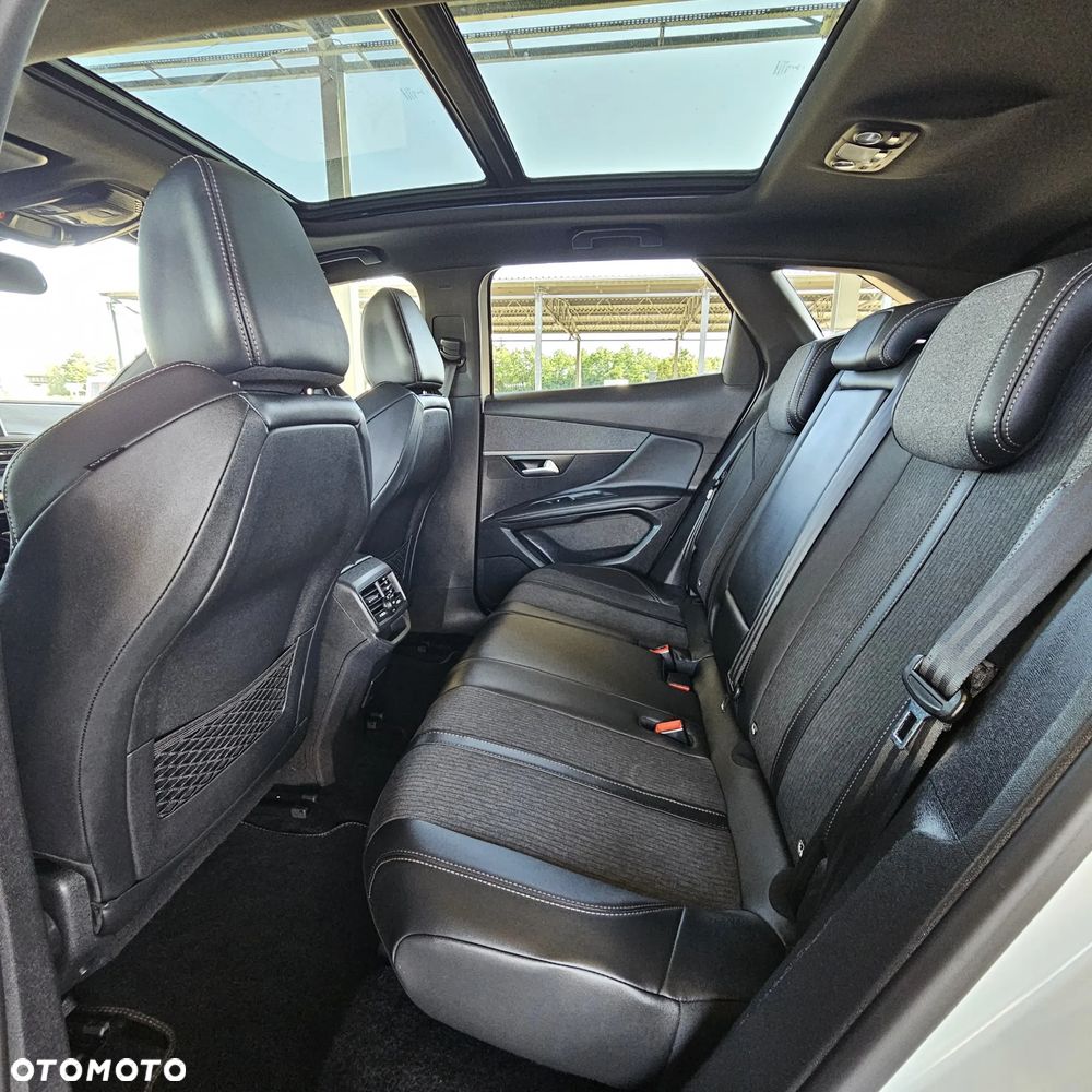 Peugeot 3008 1.6 PureTech GT S&S EAT8 - 17