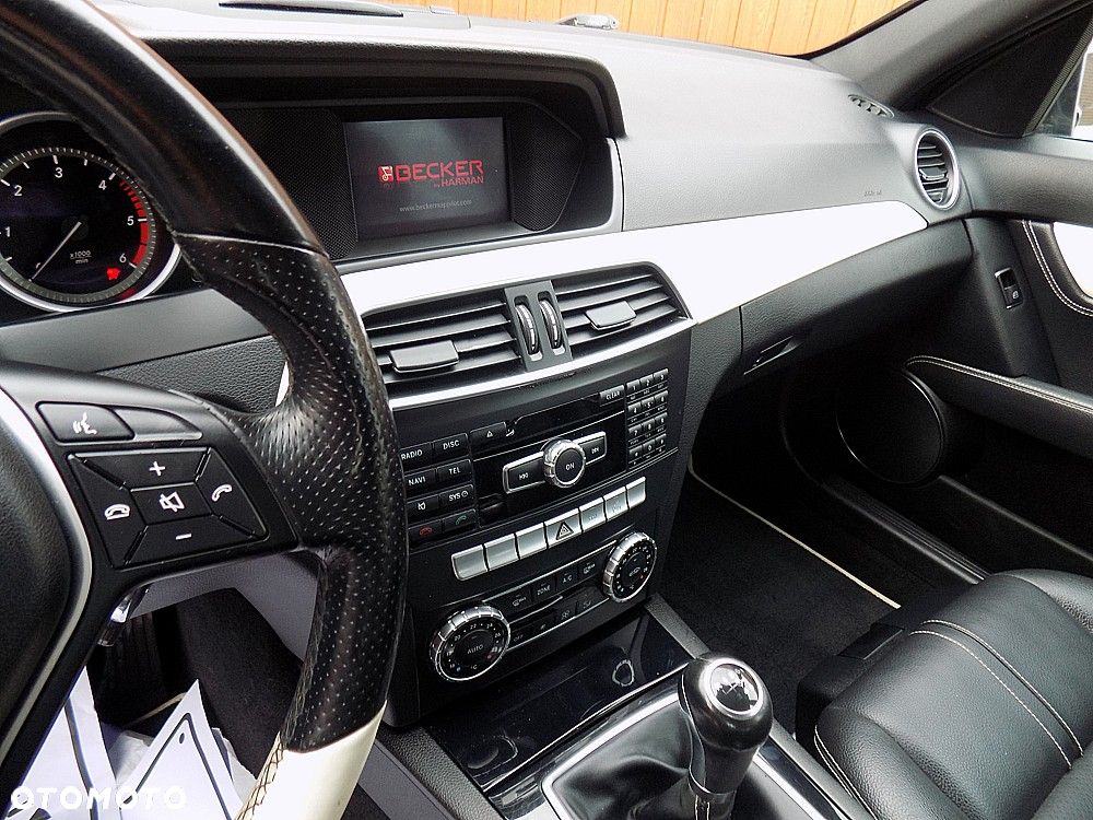 Mercedes-Benz Klasa C 200 CDI DPF (BlueEFFICIENCY) - 14