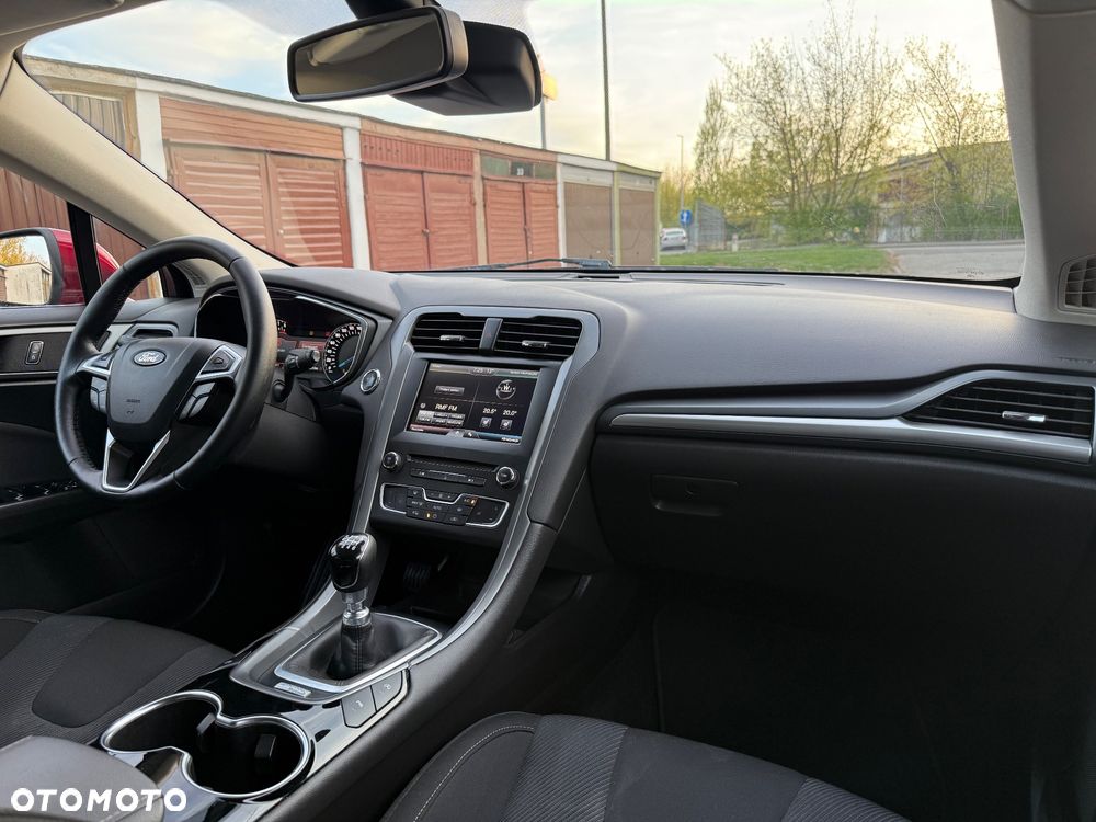 Ford Mondeo 1.5 EcoBoost Ambiente - 34
