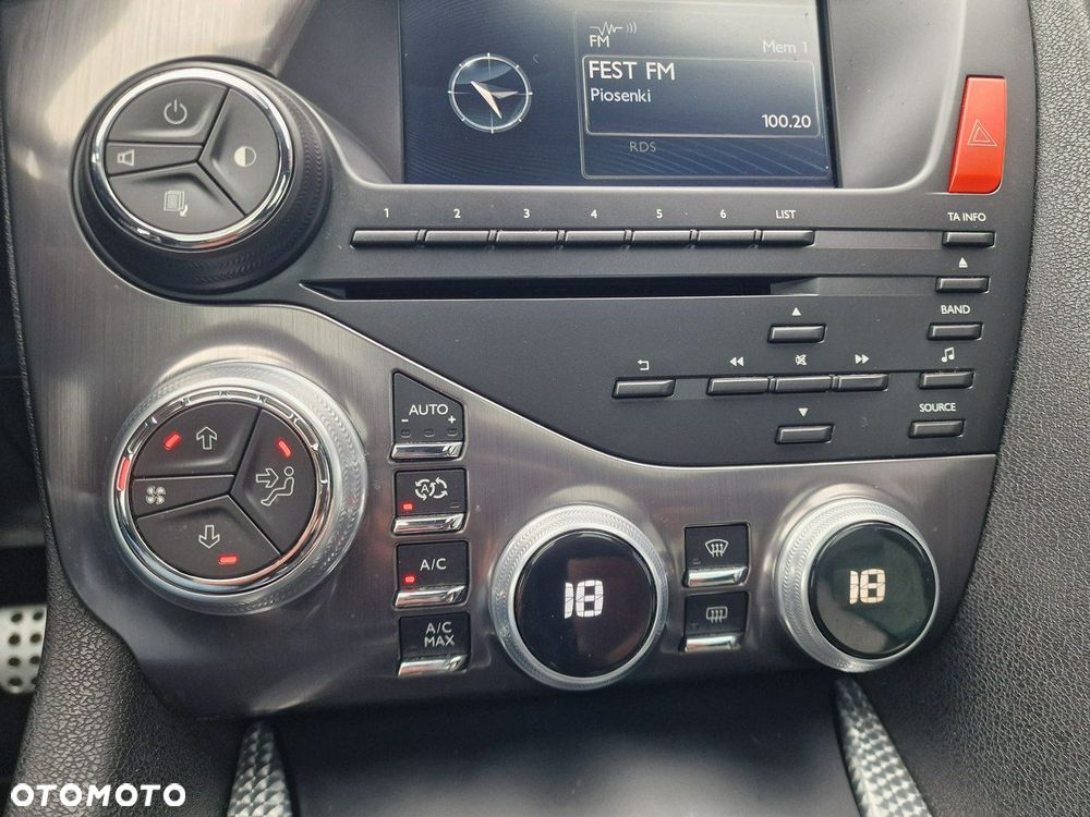 Citroën DS5 2.0 HDi Hybrid4 SportChic MCP - 33