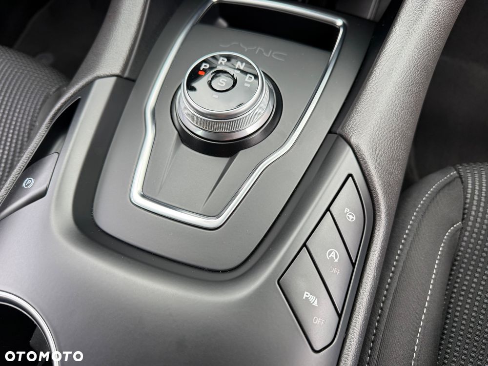 Ford Mondeo 2.0 EcoBlue Titanium - 38