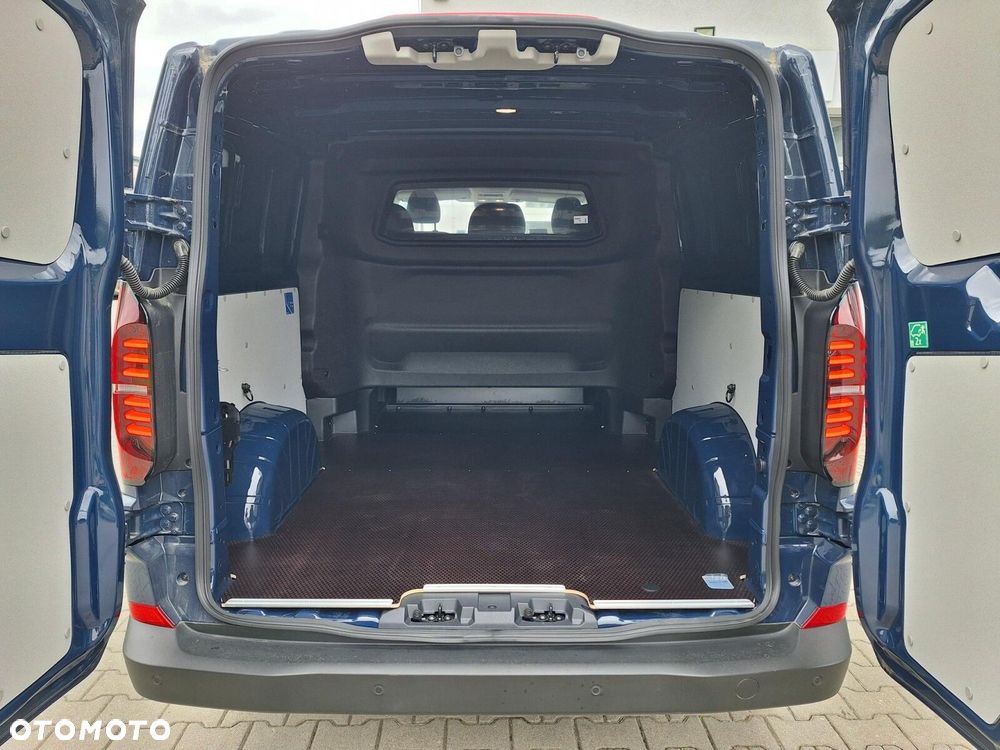 Volkswagen Transporter Furgon, 2,0TDI 150KM, 6-bieg.manualna, r.o :3500 mm - 21