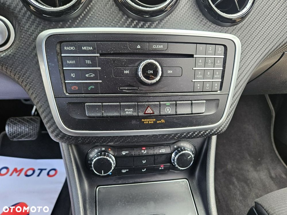 Mercedes-Benz GLA - 20