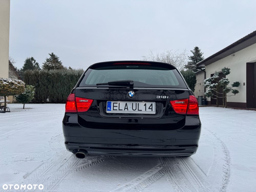 BMW Seria 3 318i Edition Lifestyle - 19