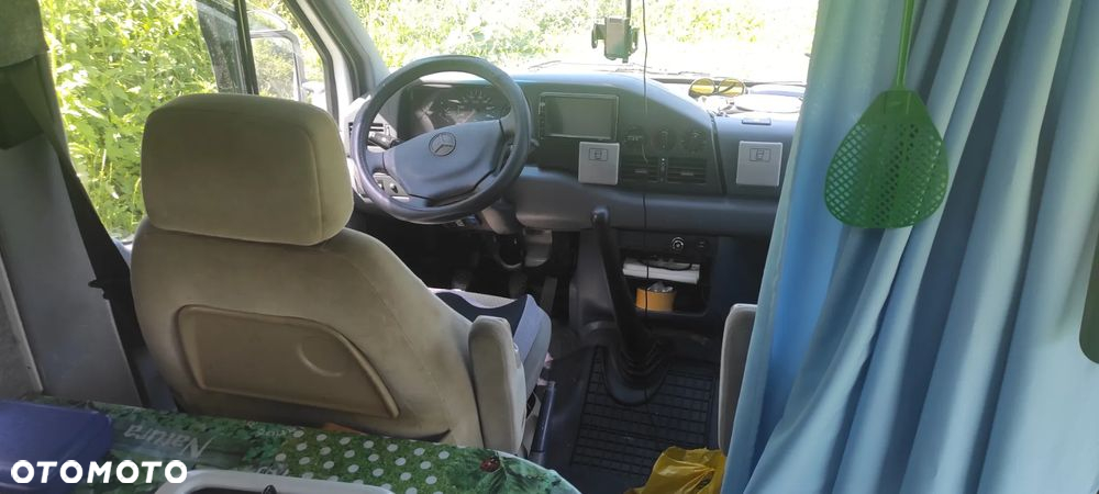 Mercedes-Benz Sprinter 212 D 902.421 - 16