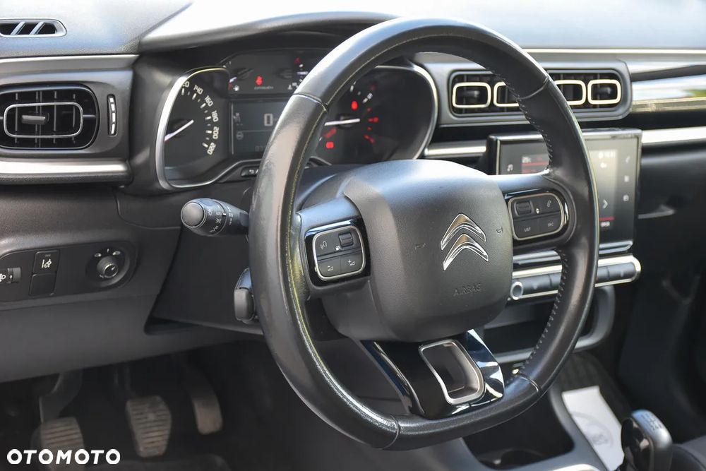 Citroën C3 1.2 PureTech Shine - 24