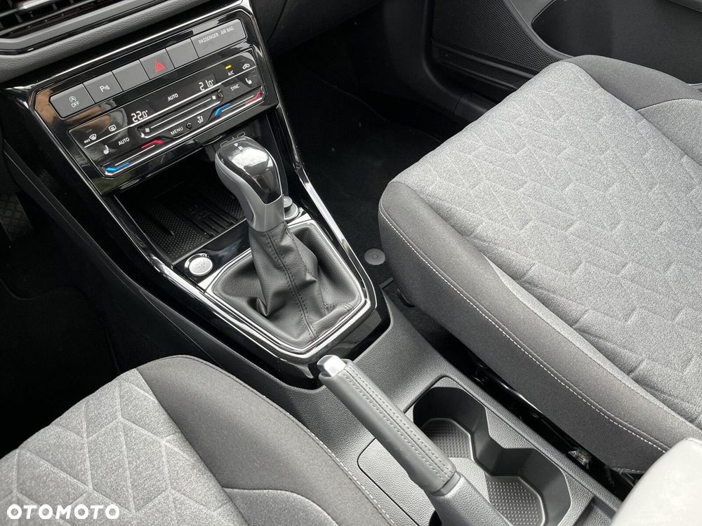 Volkswagen T-Cross - 23