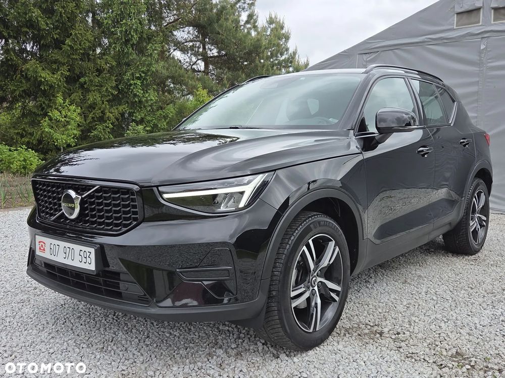 Volvo XC 40 T2 Plus Dark - 24