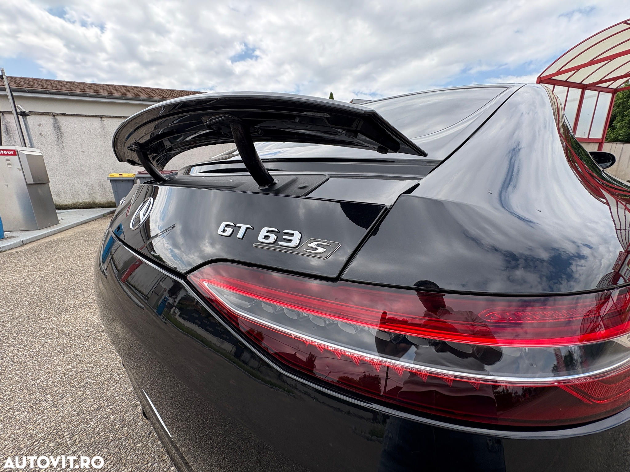 Mercedes-Benz AMG GT-S 63 4MATIC+ - 14