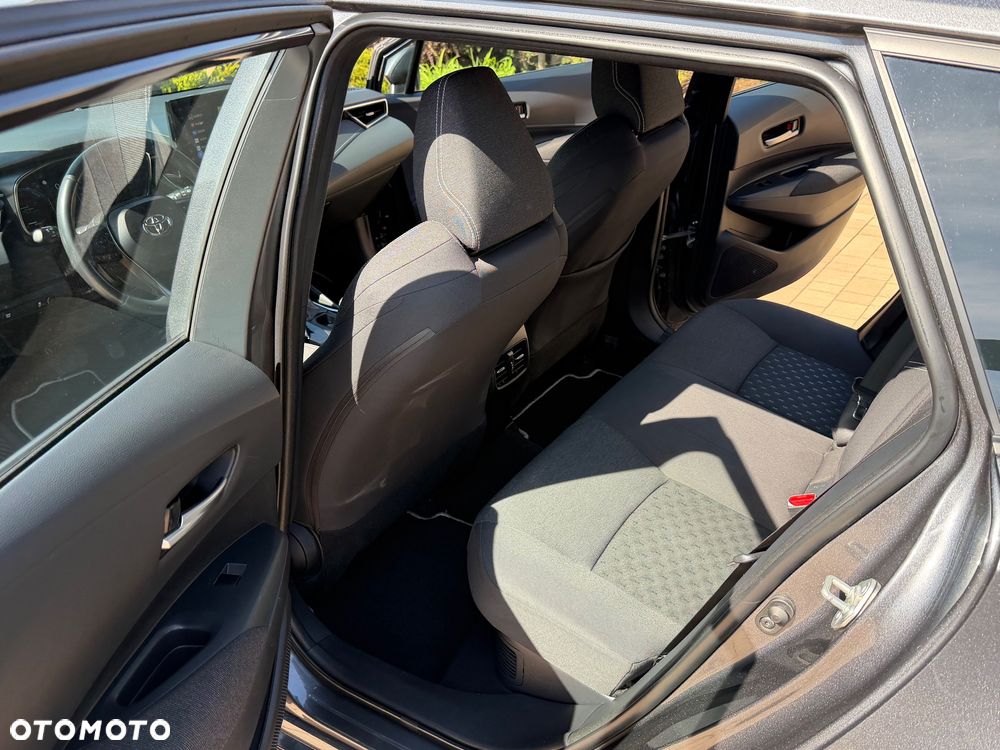Toyota Corolla 1.8 Hybrid Comfort - 25