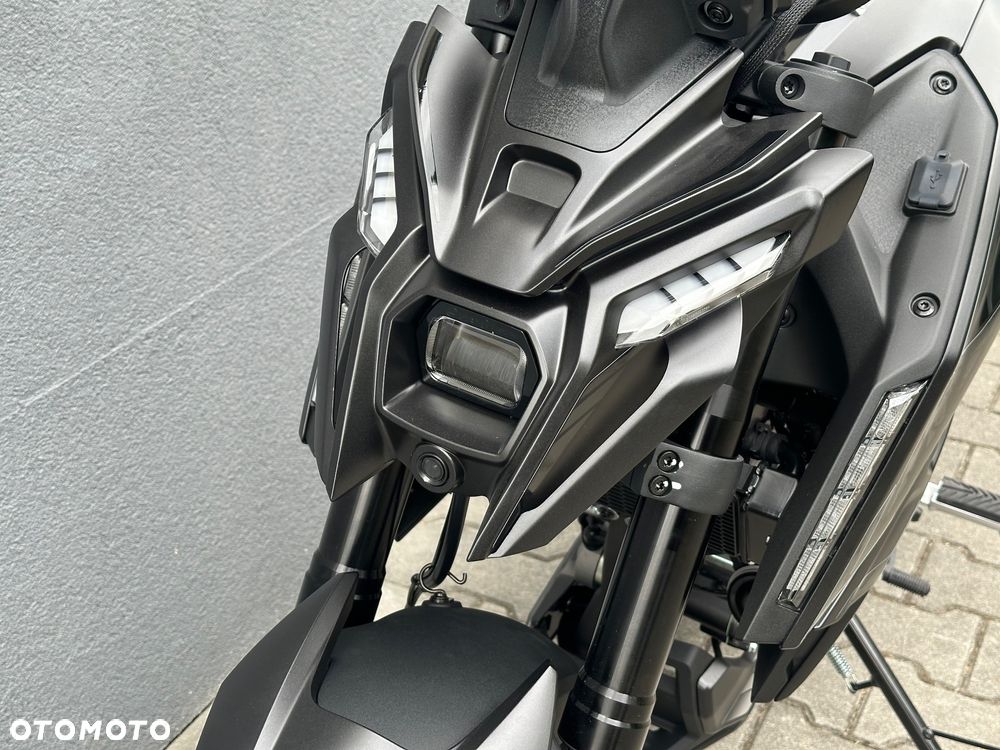 VOGE R125S - 12