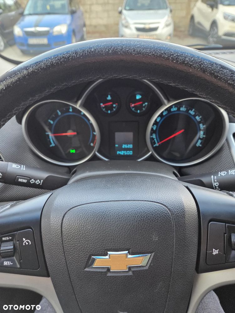Chevrolet Cruze 1.6 LT - 6