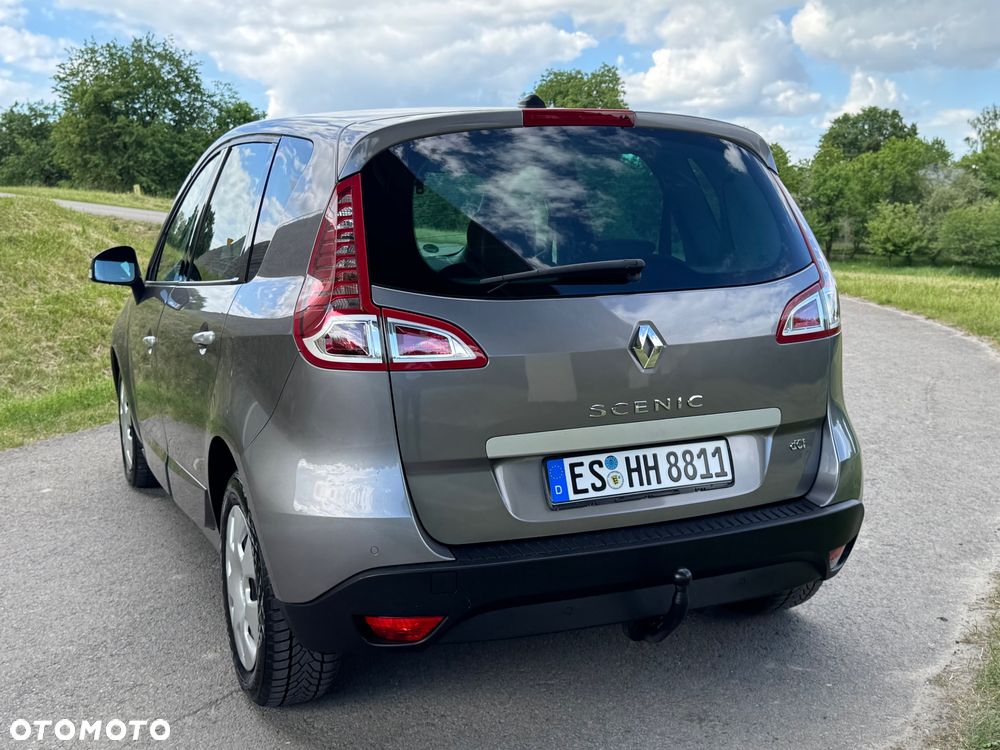 Renault Scenic - 11