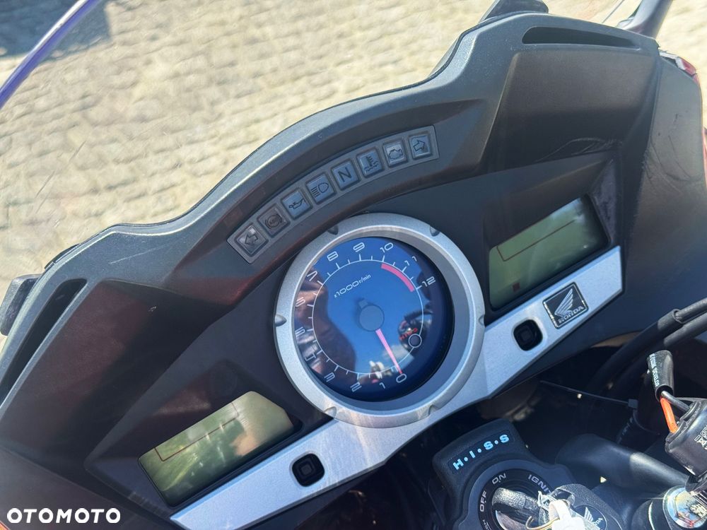 Honda CBF - 24