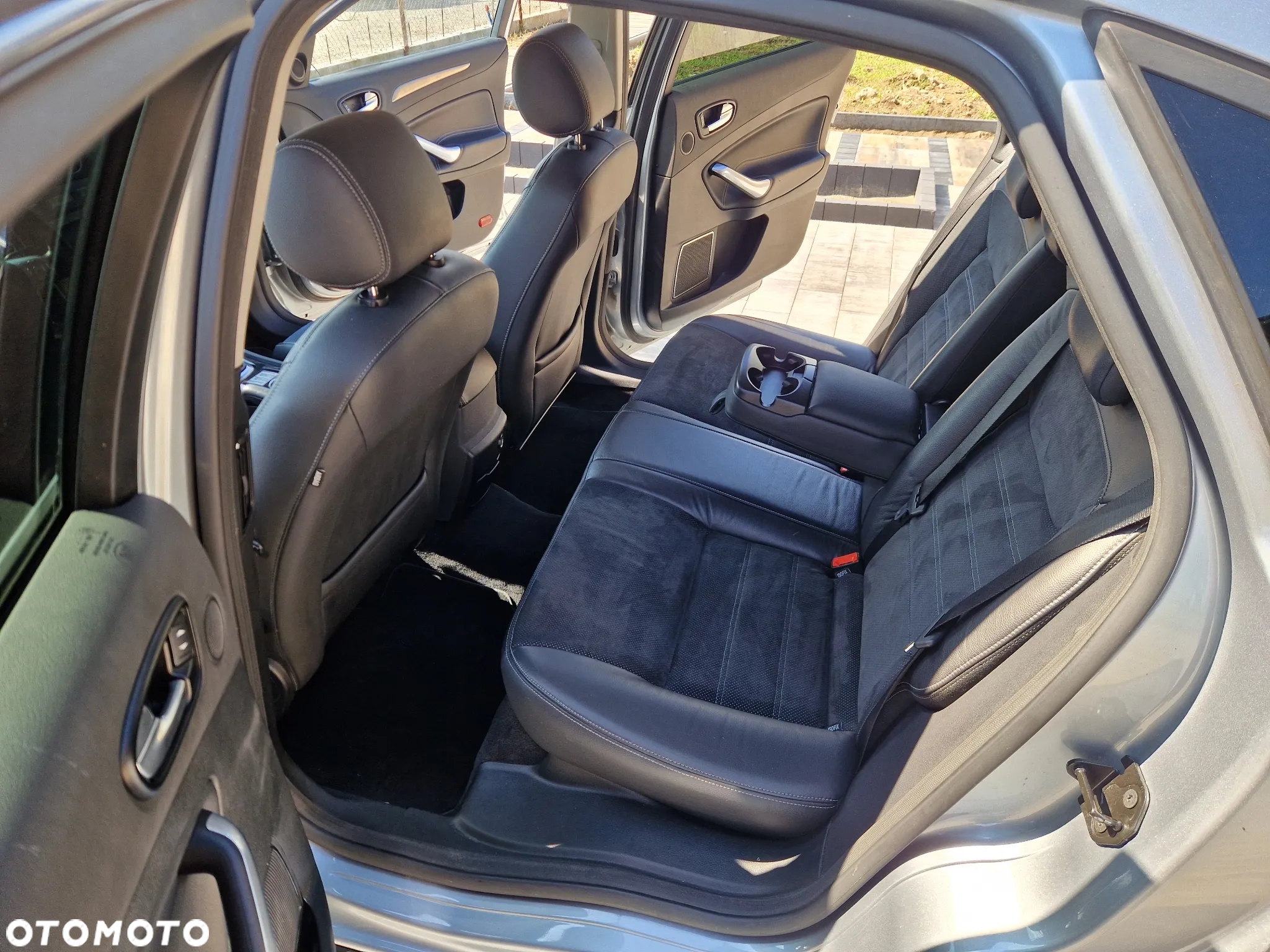 Ford Mondeo 2.0 Titanium X - 12