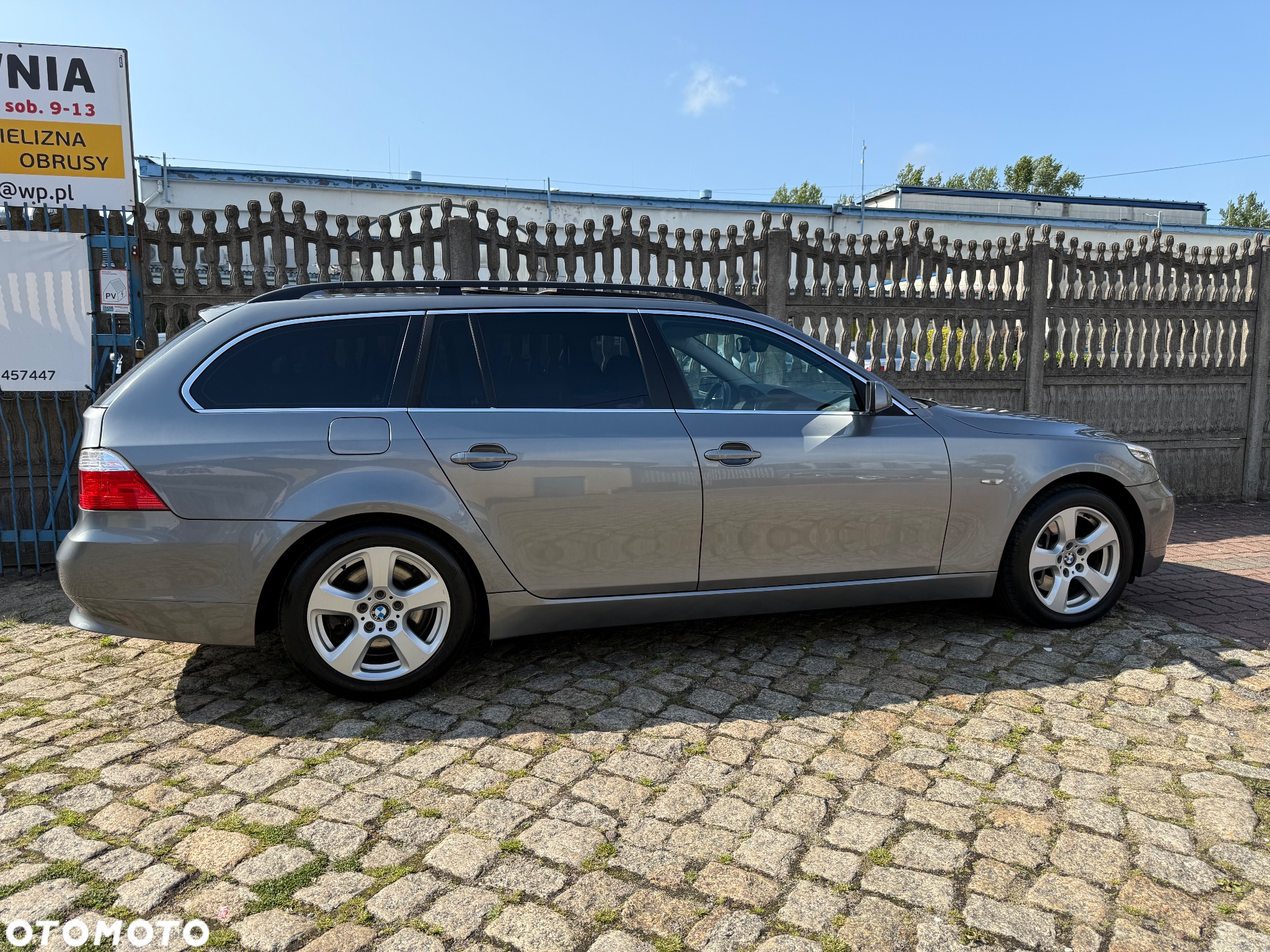 BMW Seria 5 530d xDrive Touring - 9