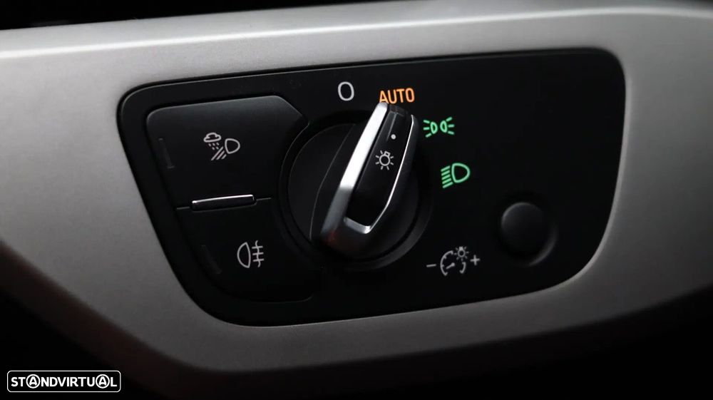 Audi A4 Avant 35 TDI S tronic - 17