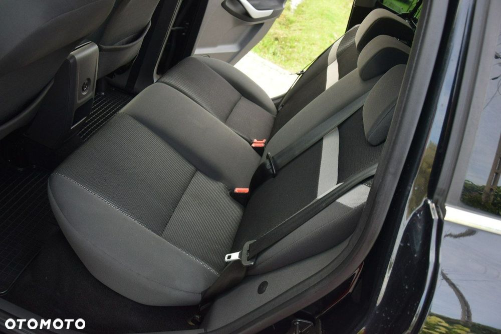 Ford Kuga 2.0 TDCi 2x4 Trend - 22