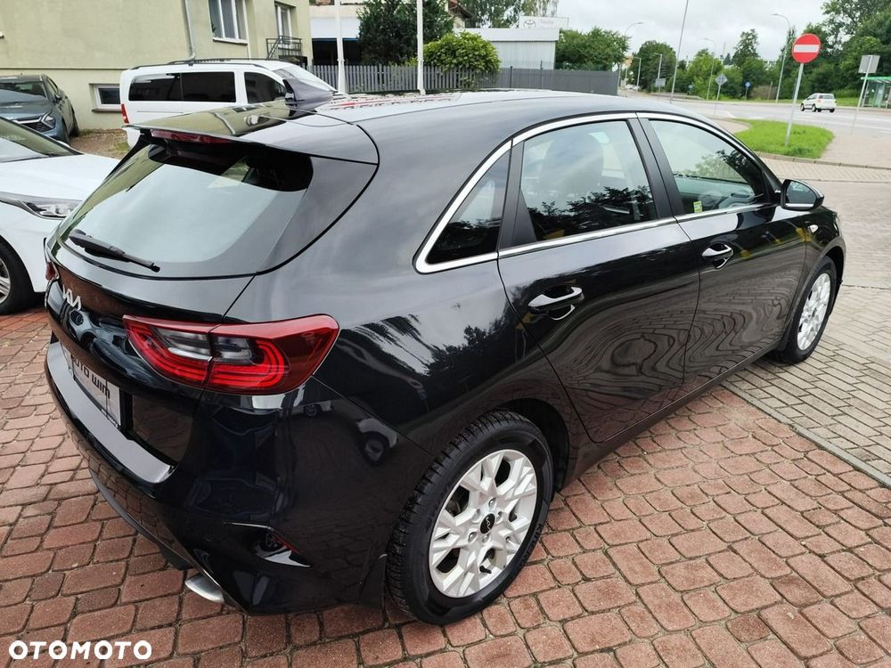 Kia Ceed - 12
