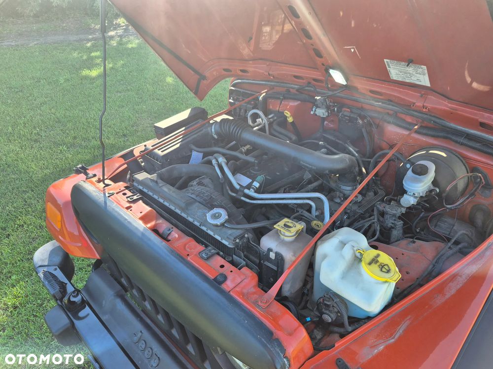 Jeep Wrangler 4.0 Sport - 13