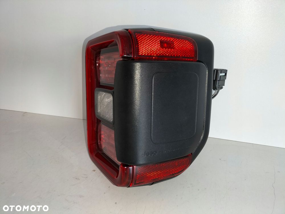 lampa tylna tył prawa jeep gladiator jt 19- led - 3