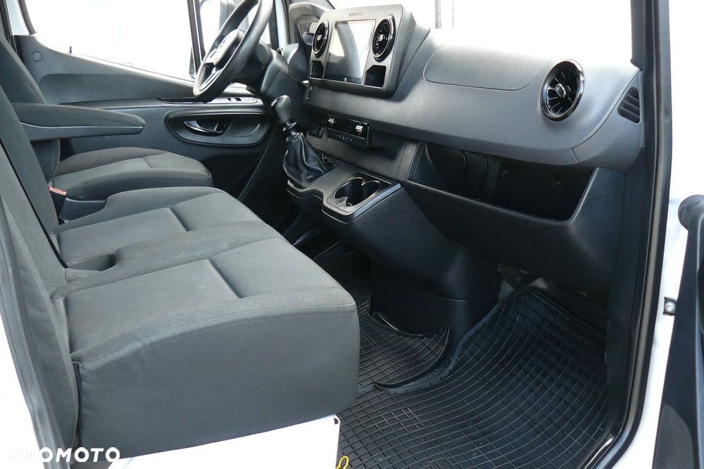 Mercedes-Benz SPRINTER 907. 170 KONI. Salon PL. 1 wł. poduszk pneumatyczne - 20