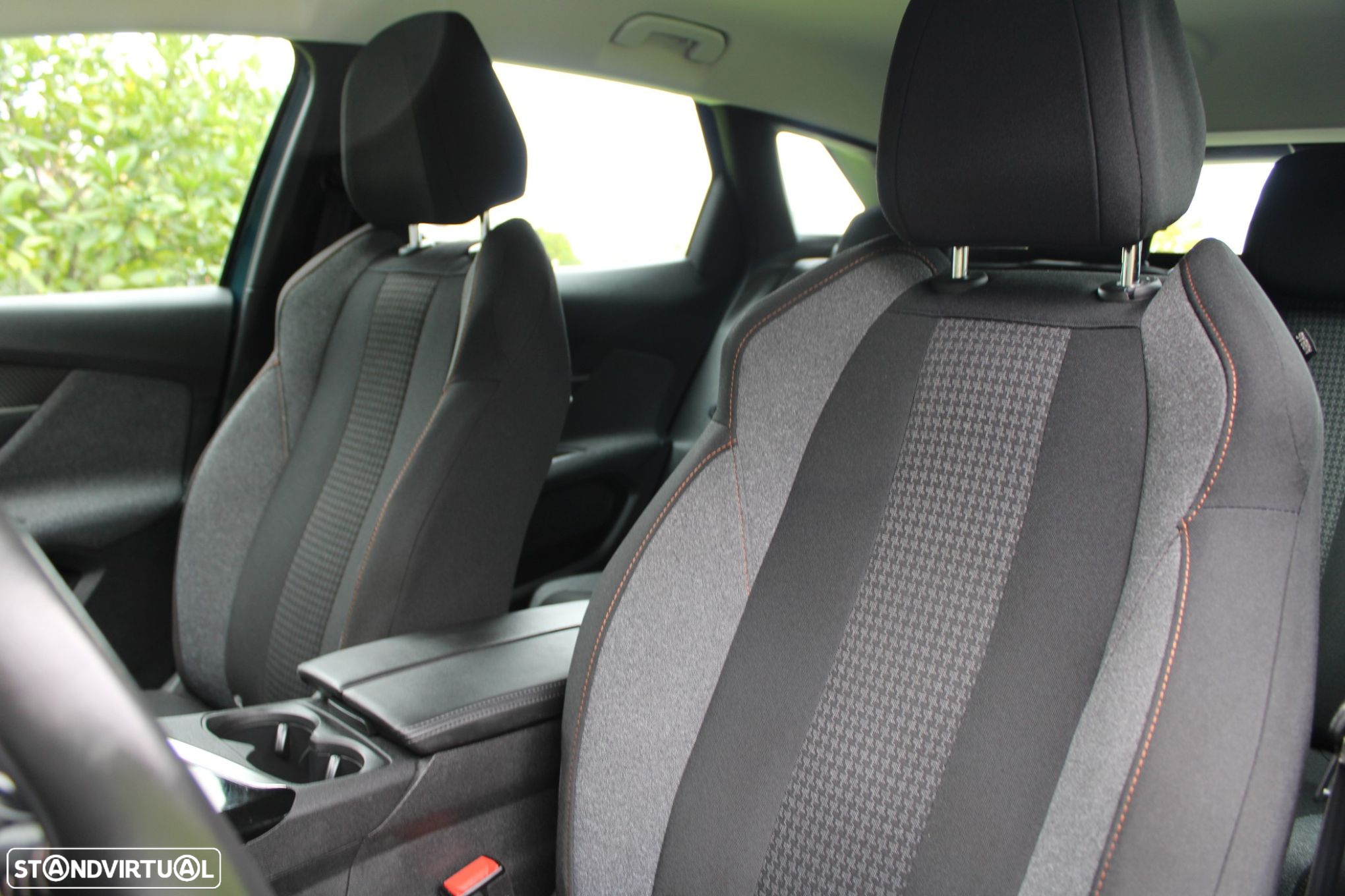Peugeot 3008 PureTech 130 Stop & Start GPF EAT8 Active - 5