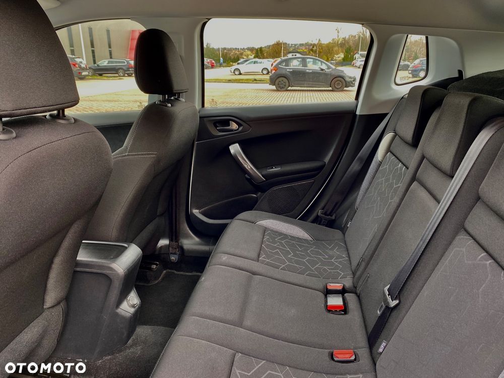 Peugeot 2008 1.2 Pure Tech Active - 26