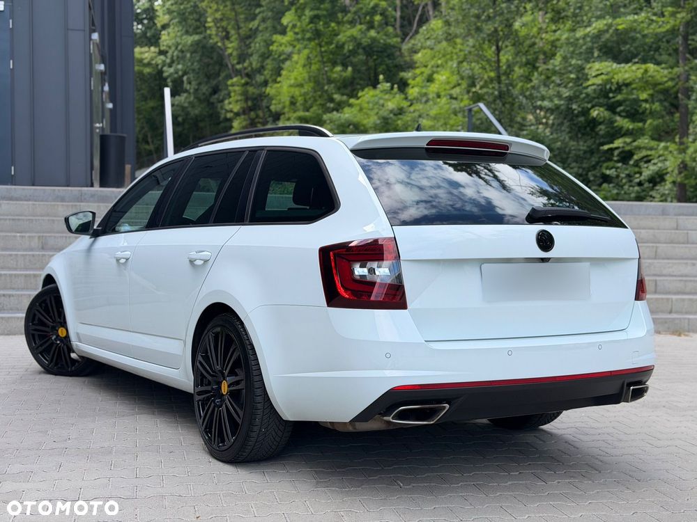 Skoda Octavia 2.0 TDI RS Challenge DSG - 13