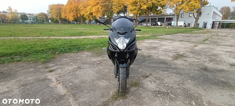 Suzuki GSX - 7