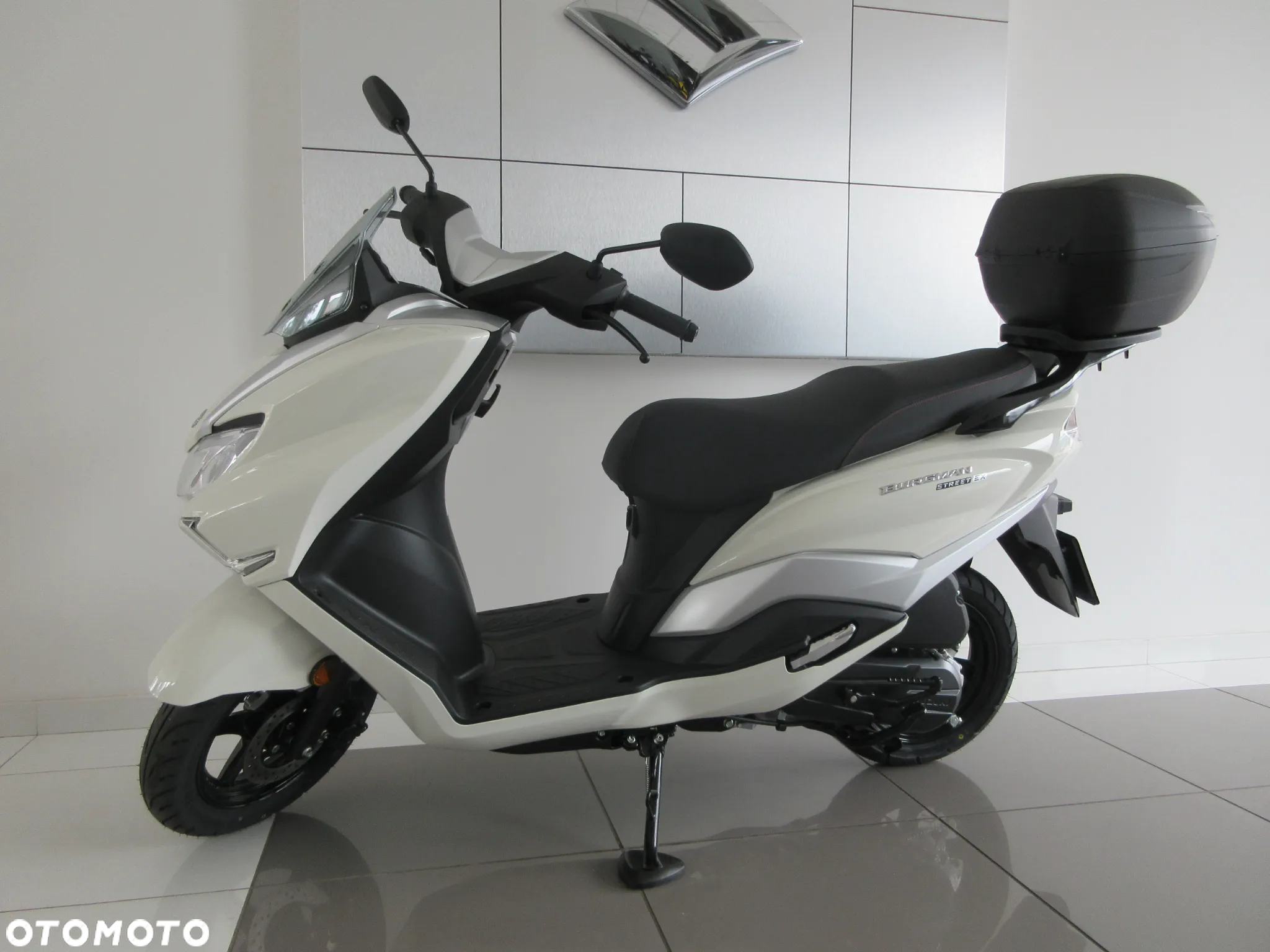 Suzuki Burgman - 4