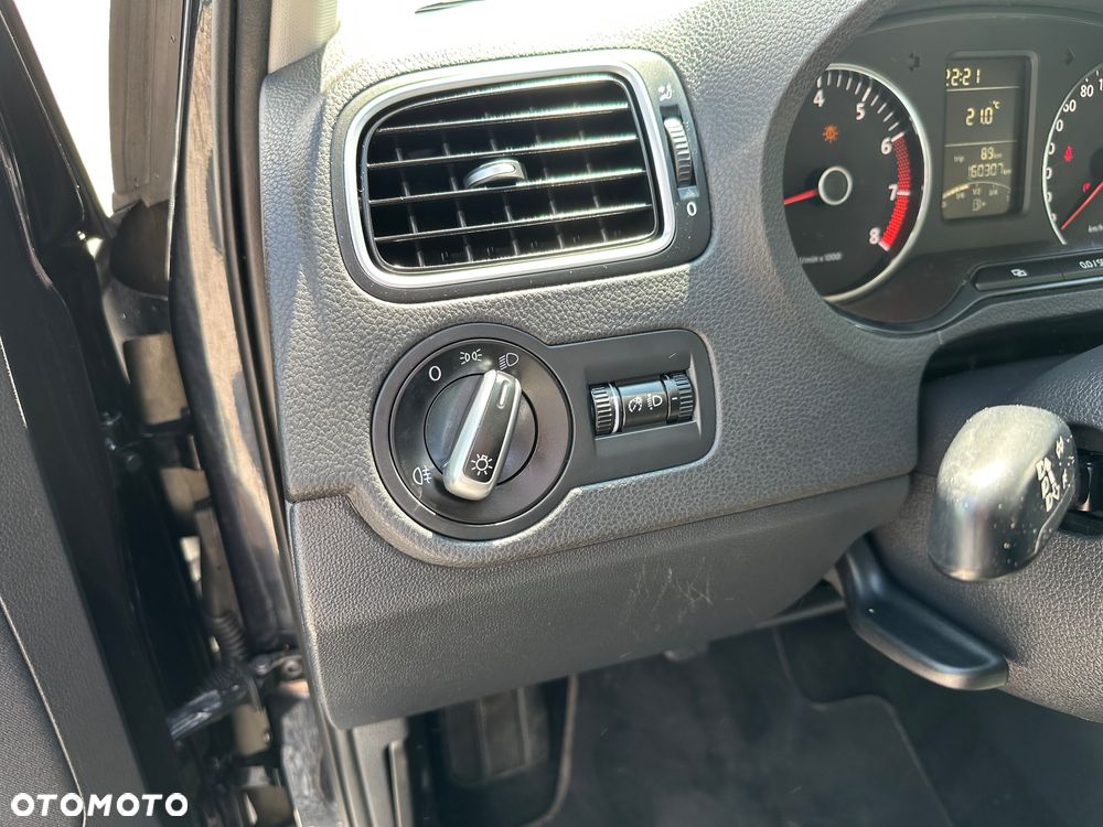 Volkswagen Polo 1.2 Blue Motion Technology Comfortline - 19